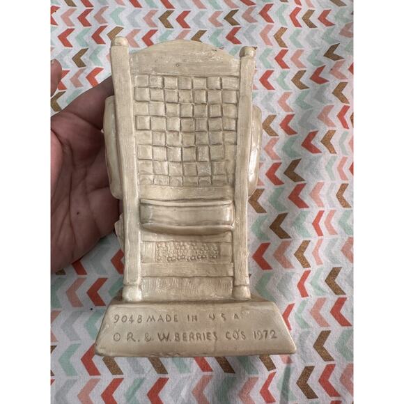 Vintage 1972 R & W BERRIES Statue #9048 Figurine GET WELL SOON - Made In USA! - Picture 5 of 8